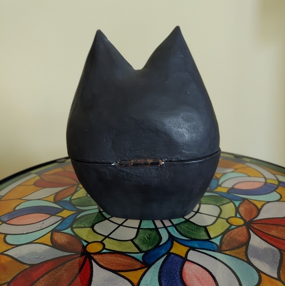 Hand carved wooden cat jewelry box - Picture 3 of 4